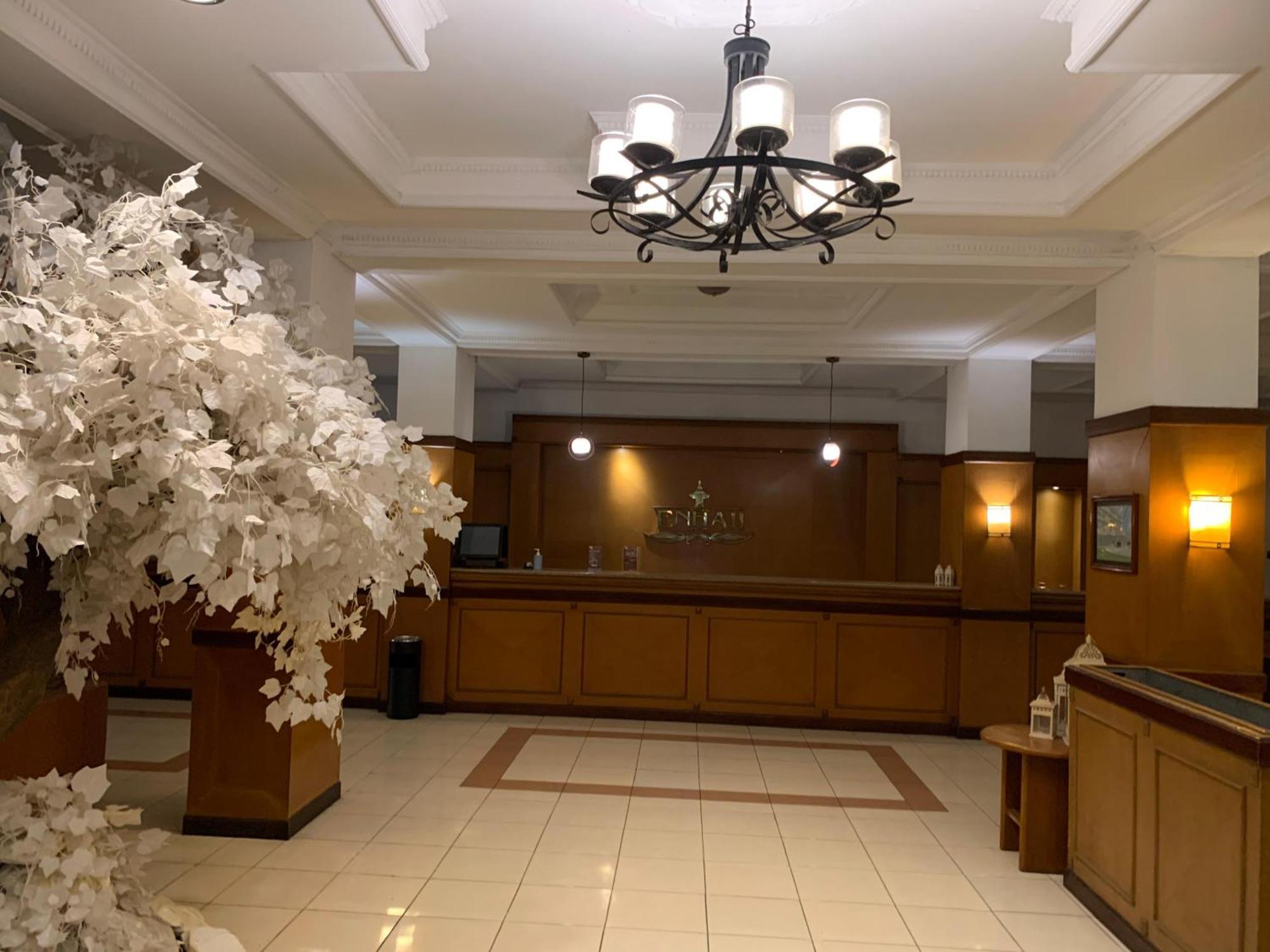 Enhaii Hotel Bandung Exterior foto